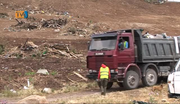 Centenas de hortas demolidas na Serra do Marco