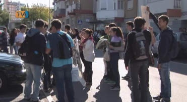 Estudantes voltam a manifestar-se em frente à ESA