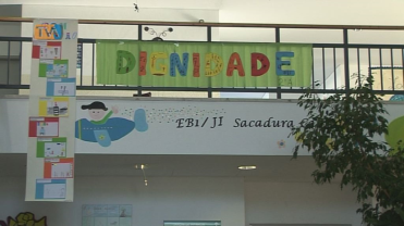 Agrupamento Escolas Fernando Namora Celebra Dia da Dignidade