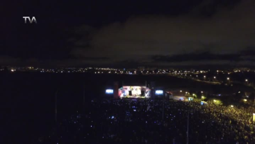 Milhares de Pessoas Vibram ao Som de Xutos & Pontapés