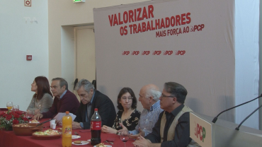 Jerónimo de Sousa marca presença no Almoço Convívio do PCP na Amadora