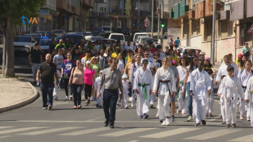 Desfile Movimento Associativo Celebra 25 de Abril na Falagueira-Venda Nova