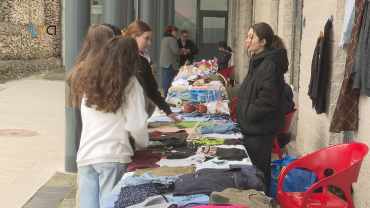 Associação de Pais ES Fernando Namora Dinamiza Feiroca no Mercado da Brandoa