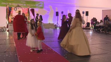 Tradição do Baile da Pinha Anima Encosta do Sol