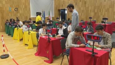 Amantes do Cubo Mágico Competem no Seomara Cube Fest 2025