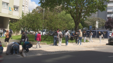 Alunos e Comunidade da Encosta do Sol Realizam Plogging pela Freguesia