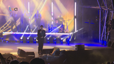 Enchente no Parque Central para Ver e Ouvir Tony Carreira