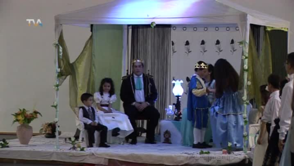 Rancho Folclórico Infantil Juvenil da Brandoa dá Vida ao Baile da Pinha
